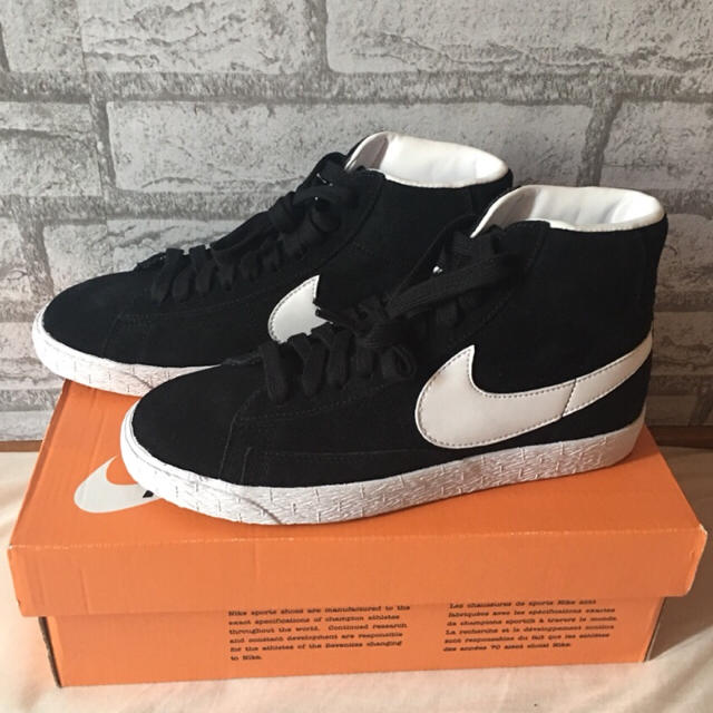 NIKE(ナイキ)の新品♡Nike★Blazer スエードスニーカー★ブラック★23㎝ レディースの靴/シューズ(スニーカー)の商品写真