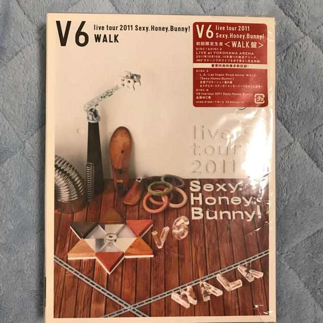 V6(ブイシックス)のV6 コンサートDVD セクバニ初回WALK盤【中古】 エンタメ/ホビーのDVD/ブルーレイ(ミュージック)の商品写真