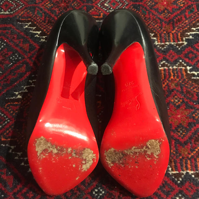 Christian Louboutin(クリスチャンルブタン)のルブタン   フェティシア 37h レディースの靴/シューズ(ハイヒール/パンプス)の商品写真