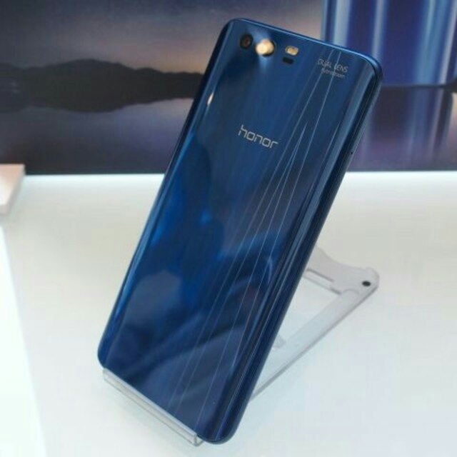 ANDROID(アンドロイド)のHuawei  honor９

 スマホ/家電/カメラのスマートフォン/携帯電話(スマートフォン本体)の商品写真