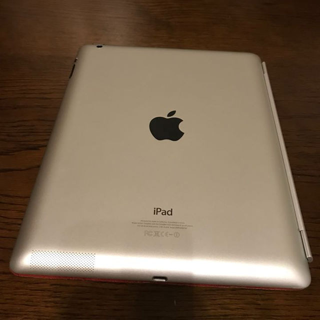 【美品】Apple MD515J/A iPad 64GB