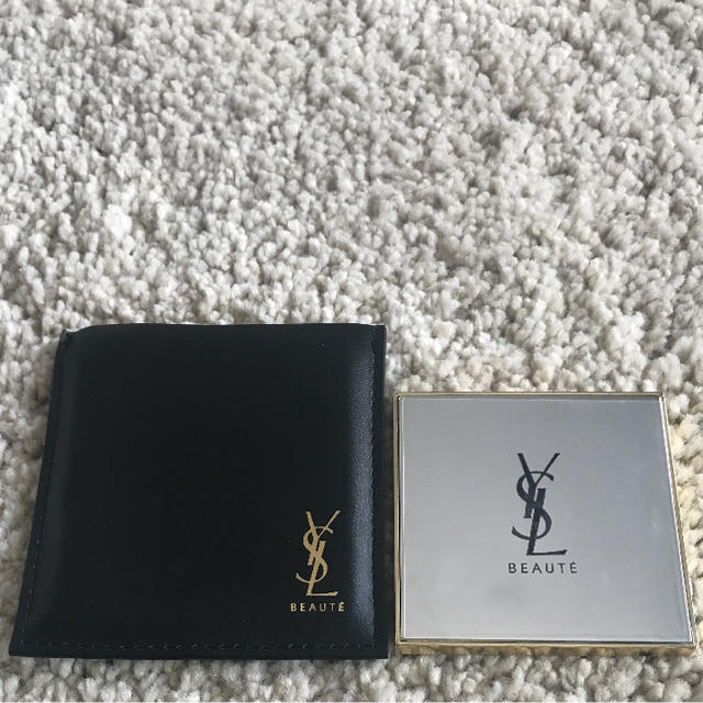 Saint Laurent(サンローラン)のイヴ・サンローラン ミラー レディースのファッション小物(ミラー)の商品写真