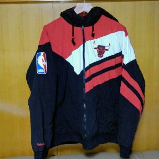 ミッチェルアンドネス(MITCHELL & NESS)の値下げ　CHICAGO BULLS  JKT  mitchell＆ness(ナイロンジャケット)