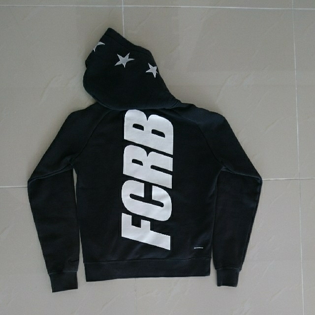 新品本物 FCRB C NIKE × F パーカー コラボ パーカー R トップス www