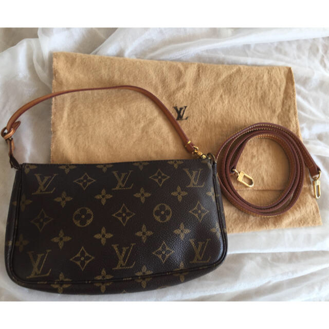 LOUIS VUITTON(ルイヴィトン)の【正規品】ルイビトン アクセサリーポーチ ストラップセット レディースのファッション小物(ポーチ)の商品写真