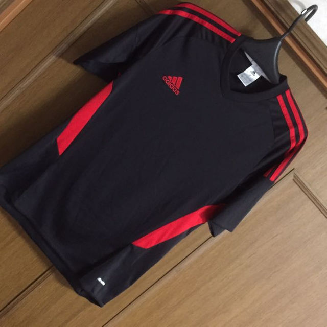 adidas(アディダス)の限定再値下げ♡adidasメンズTシャツ メンズのトップス(その他)の商品写真