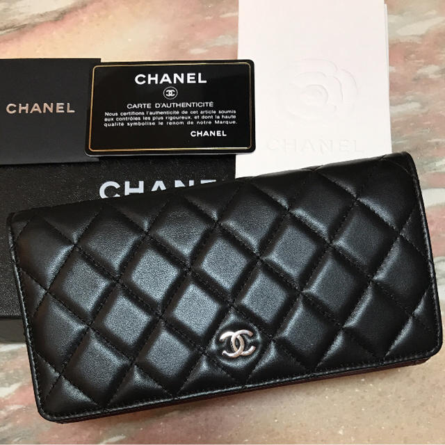 CHANEL(シャネル)のシャネル マトラッセ ウォレット 美品♡お財布 レディースのファッション小物(財布)の商品写真