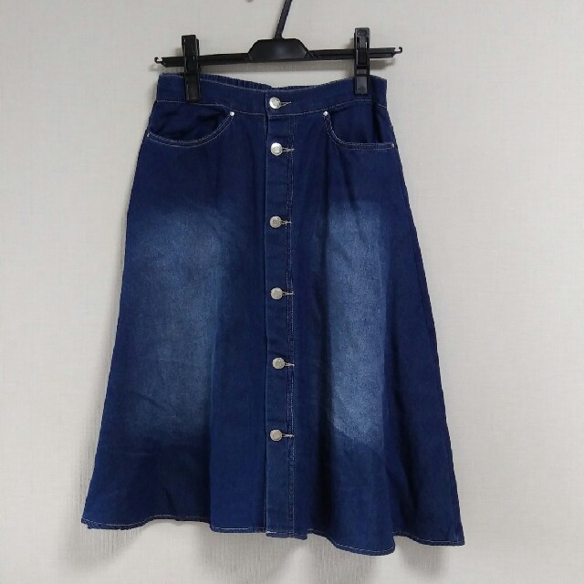 Bou Jeloud(ブージュルード)の美品☆ﾌﾞｰｼﾞｭﾙｰﾄﾞ　デニム風フレアスカート レディースのスカート(ひざ丈スカート)の商品写真