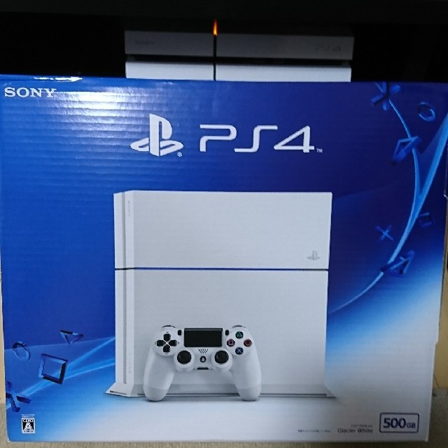 PlayStation4(プレイステーション4)のプレステ4 エンタメ/ホビーのゲームソフト/ゲーム機本体(家庭用ゲーム機本体)の商品写真