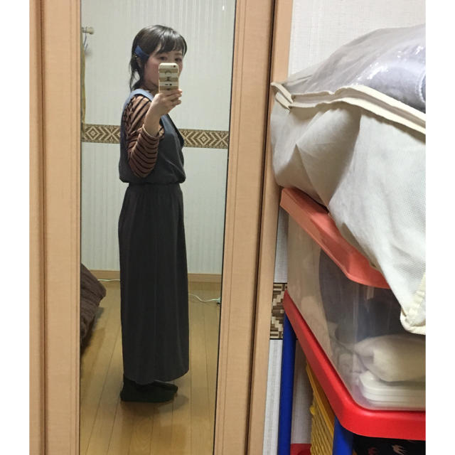 UNIQLO(ユニクロ)のUNIQLO サロペットパンツ サイズS グレー レディースのパンツ(サロペット/オーバーオール)の商品写真