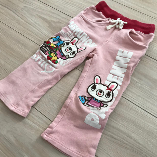 SiShuNon(シシュノン)のシシュノン  ズボン  95センチ  お値下げ！ キッズ/ベビー/マタニティのキッズ服女の子用(90cm~)(パンツ/スパッツ)の商品写真