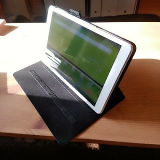 エーユー(au)のラテ様専用　ほぼ未使用 Qua tab 02 HWT31(タブレット)