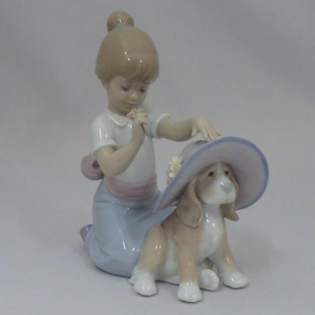 展示品 リヤドロ (LLADRO) No.6862 『おめかししようね』 | livro
