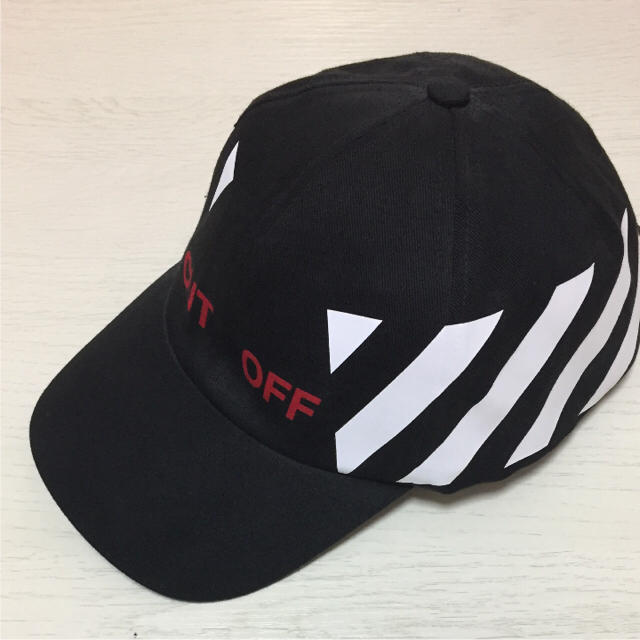 OFF-WHITE(オフホワイト)のOFF-WHITE CUTOFF キャップ メンズの帽子(キャップ)の商品写真