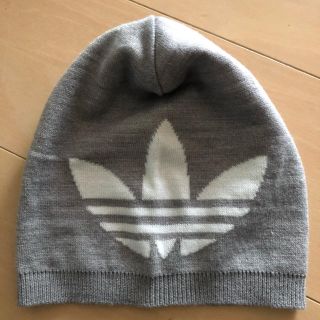 アディダス(adidas)のadidas originals ビーニー  ニットキャップ グレー(ニット帽/ビーニー)