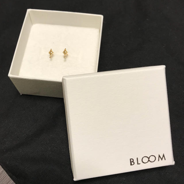 BLOOM - BLOOM ブルーム ピアス K10 イエローゴールド ダイヤの通販 by ...