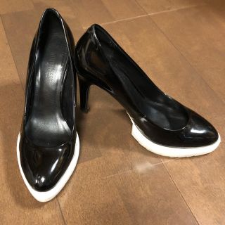 ナインウエスト(NINE WEST)のNINE WEST⭐︎ナインウエスト⭐︎パンプス 23.5cm☆バイカラー(ハイヒール/パンプス)