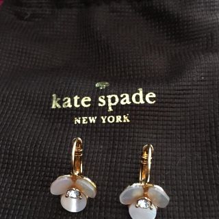 ケイトスペード Kate Spade New York 花びら ピアスの通販 43点 ケイトスペードニューヨークのレディースを買うならラクマ