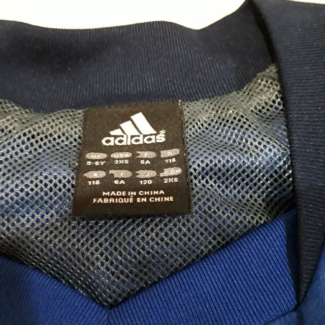 adidas(アディダス)のアディダス　120 キッズ/ベビー/マタニティのキッズ服男の子用(90cm~)(ジャケット/上着)の商品写真