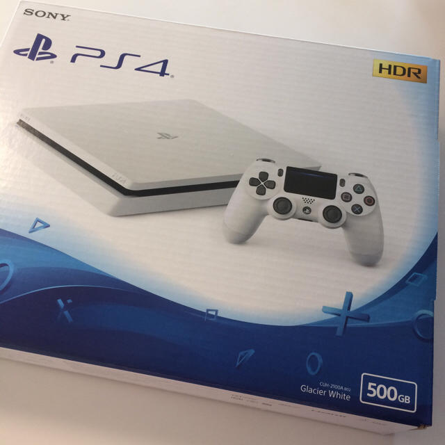 PlayStation4(プレイステーション4)のプレステ4 500GB 新品未開封品！ エンタメ/ホビーのゲームソフト/ゲーム機本体(家庭用ゲーム機本体)の商品写真