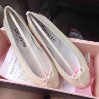 レペット(repetto)のレペット オフホワイト(ローファー/革靴)