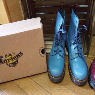 ドクターマーチン(Dr.Martens)のDr.Martens 水色ブーツ(ブーツ)