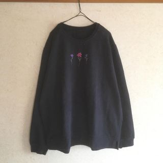 刺繍スウェット 花柄 navy 古着(スウェット)