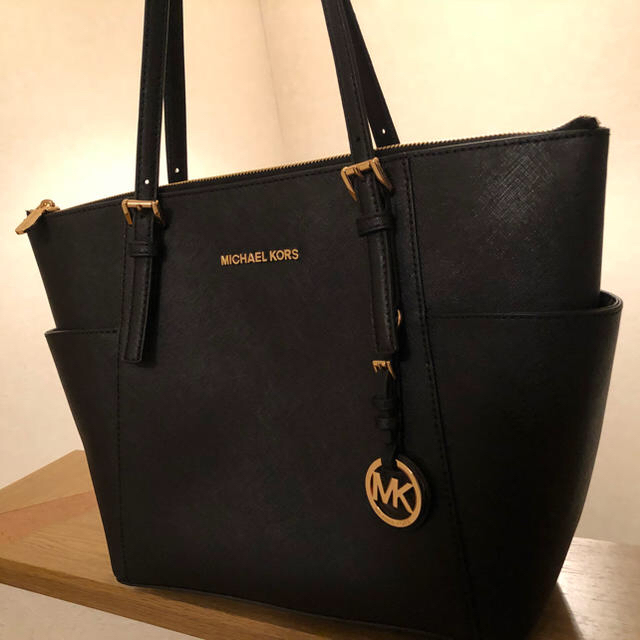 東京都内の店舗 【美品】マイケルコース バッグ 黒 - www