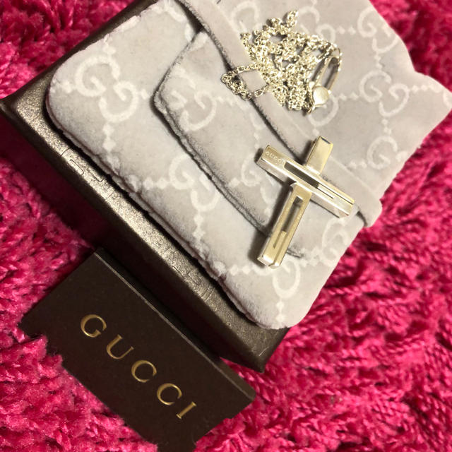 Gucci(グッチ)の訳あり GUCCI クロス ネックレス メンズのメンズ その他(その他)の商品写真