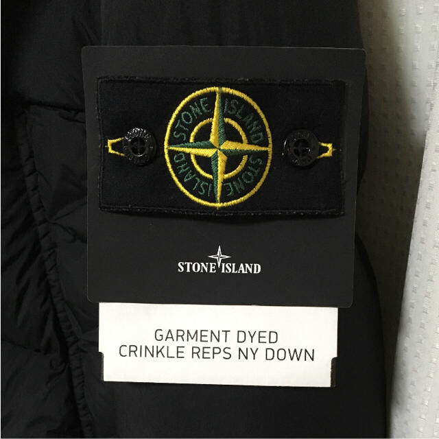 STONE ISLAND(ストーンアイランド)のストーンアイランド  STONE ISLAND ダウン メンズのジャケット/アウター(ダウンジャケット)の商品写真