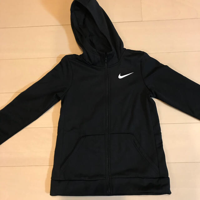 NIKE(ナイキ)のma様専用 レディースのトップス(トレーナー/スウェット)の商品写真