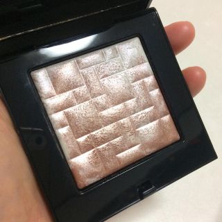 ボビイブラウン(BOBBI BROWN)のBOBBI BROWN ハイライティングパウダー(フェイスパウダー)