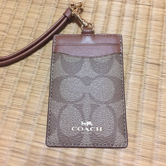 COACH(コーチ)のcoach  パスケース レディースのファッション小物(パスケース/IDカードホルダー)の商品写真