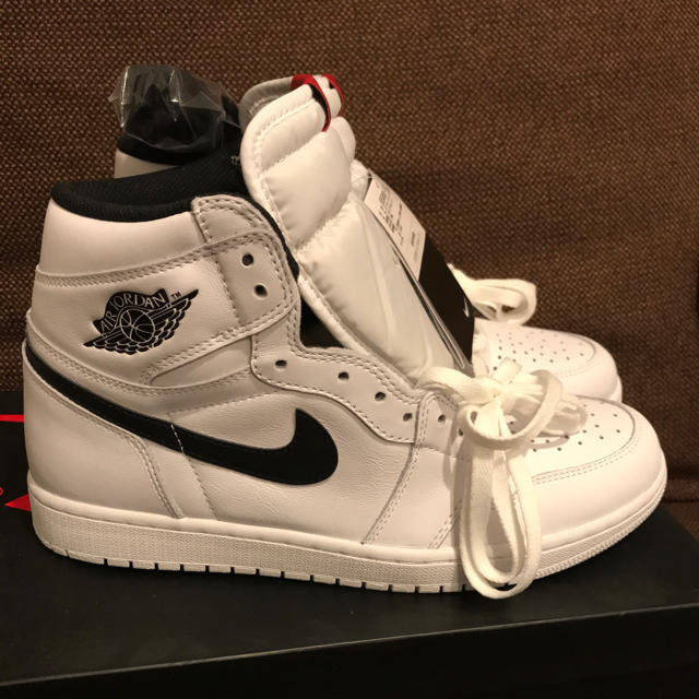 NIKE(ナイキ)のヤマ様専用 売り切れ airjordan1 retro 陰と陽 メンズの靴/シューズ(スニーカー)の商品写真