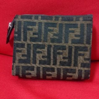 フェンディ(FENDI)のFENDI ポーチ(ポーチ)