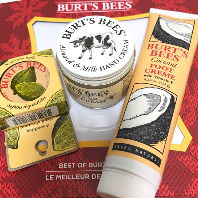 BURT'S BEES(バーツビーズ)のバーツビーズ ギフトセット コスメ/美容のボディケア(ハンドクリーム)の商品写真