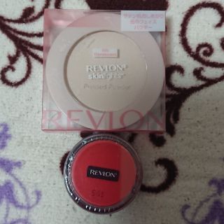 レブロン(REVLON)の在庫ラスト！レブロン チーク&プレストパウダーセット！(コフレ/メイクアップセット)