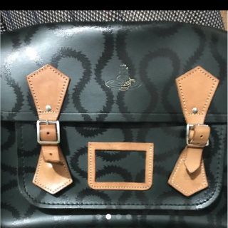 ヴィヴィアンウエストウッド(Vivienne Westwood)のヴィヴィアンウエストウッド サッチェル (ショルダーバッグ)