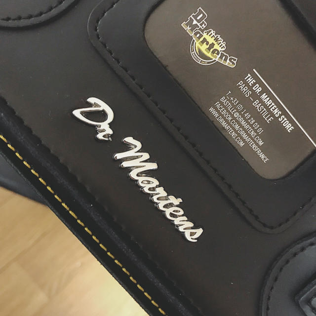 Dr.Martens(ドクターマーチン)のDr.Martens【ドクターマーチン】11インチサッチェル レディースのバッグ(ショルダーバッグ)の商品写真