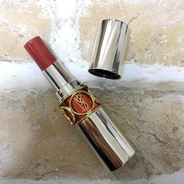 Yves Saint Laurent Beaute(イヴサンローランボーテ)のヴォリュプテキャンディ 14 コスメ/美容のベースメイク/化粧品(口紅)の商品写真