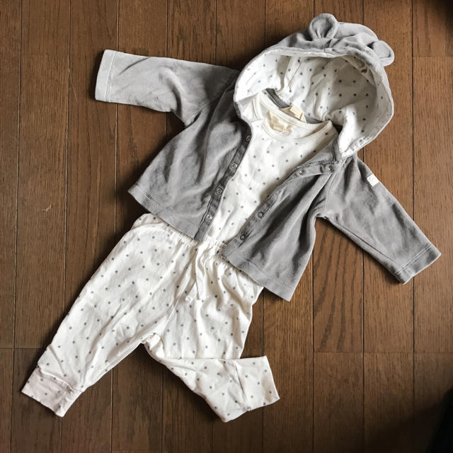 babyGAP(ベビーギャップ)の値下げ 美品★ BABY GAP 耳つきパーカー 60cm キッズ/ベビー/マタニティのベビー服(~85cm)(カーディガン/ボレロ)の商品写真