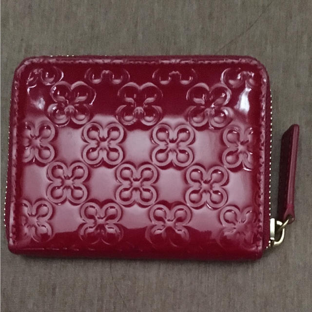 COACH(コーチ)のコーチ 赤 エナメル  財布 レディースのファッション小物(財布)の商品写真