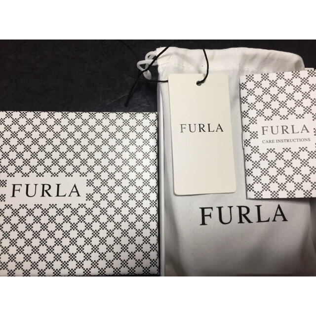 FURLA 財布ファッション小物