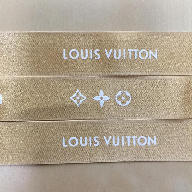 LOUIS VUITTON(ルイヴィトン)のさっちゃん様 LOUIS VUITTON ラッピングリボン レディースのバッグ(ショップ袋)の商品写真