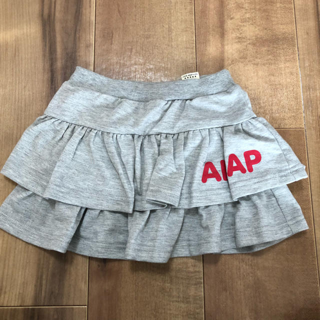 ANAP Kids(アナップキッズ)のリボンフリルスカート キッズ/ベビー/マタニティのキッズ服女の子用(90cm~)(スカート)の商品写真