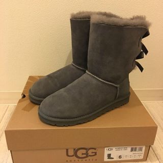 アグ(UGG)のUGG グレー ベイリーボウ リボン(ブーツ)