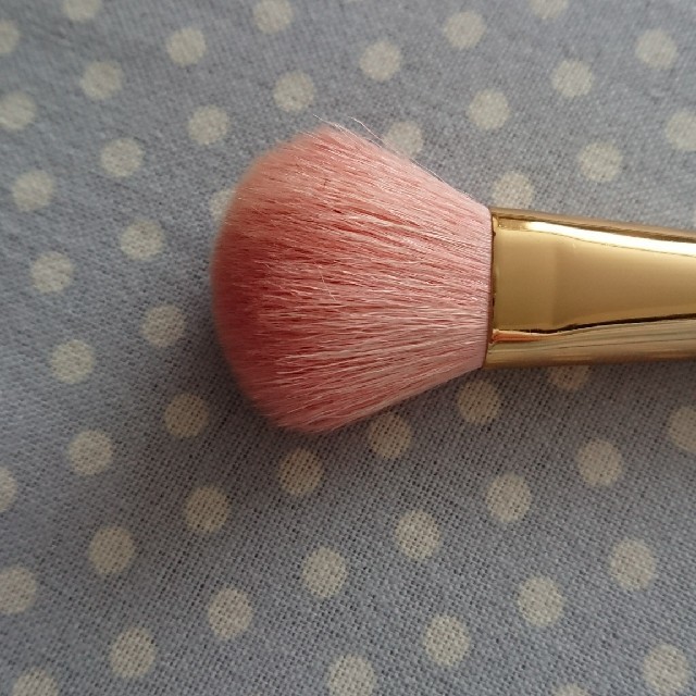 GUERLAIN(ゲラン)のゲランフェイスブラシ コスメ/美容のコスメ/美容 その他(その他)の商品写真