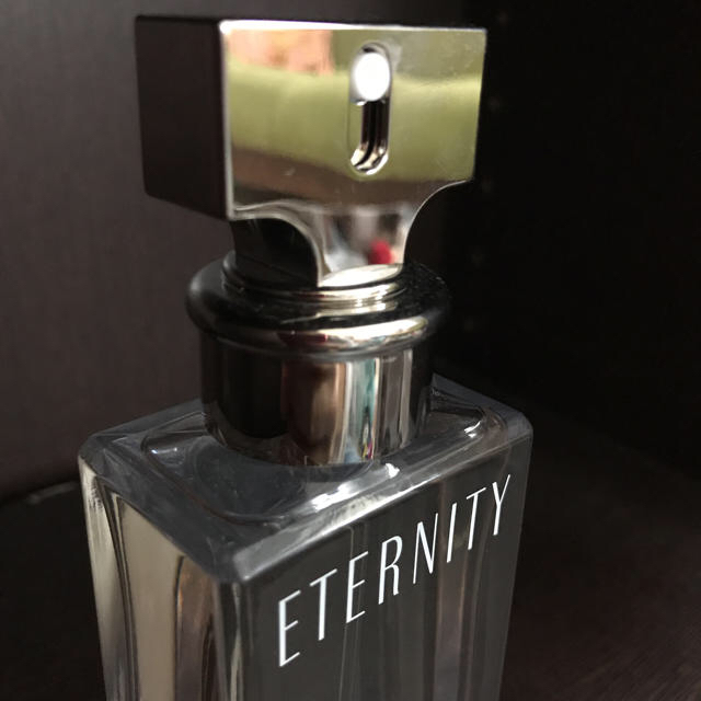 Calvin Klein(カルバンクライン)のカルバンクライン eternity summer コスメ/美容の香水(香水(女性用))の商品写真