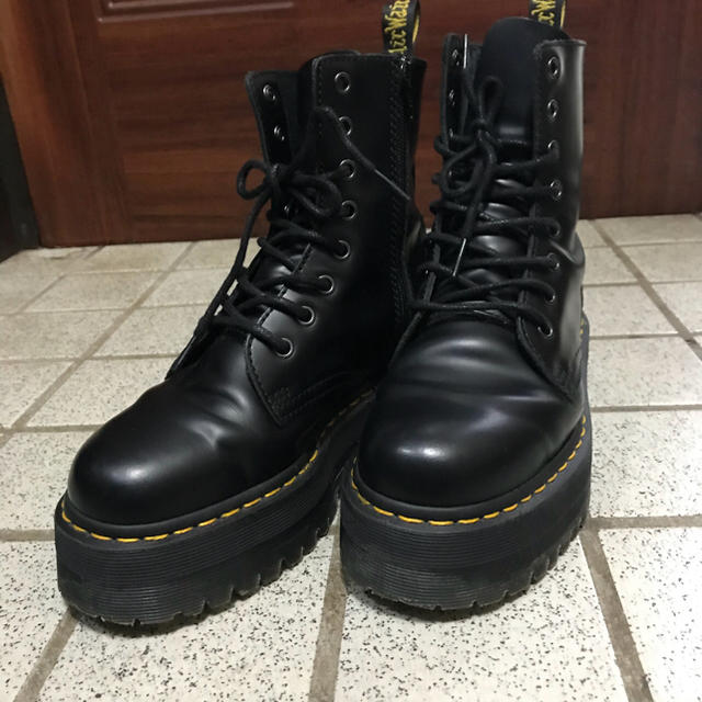 Dr.Martens(ドクターマーチン)のDr.Martens ドクターマーチン JADON くらら様専用 レディースの靴/シューズ(ブーツ)の商品写真