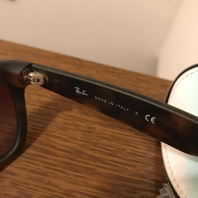 Ray-Ban(レイバン)のRayBan サングラス レディースのファッション小物(サングラス/メガネ)の商品写真